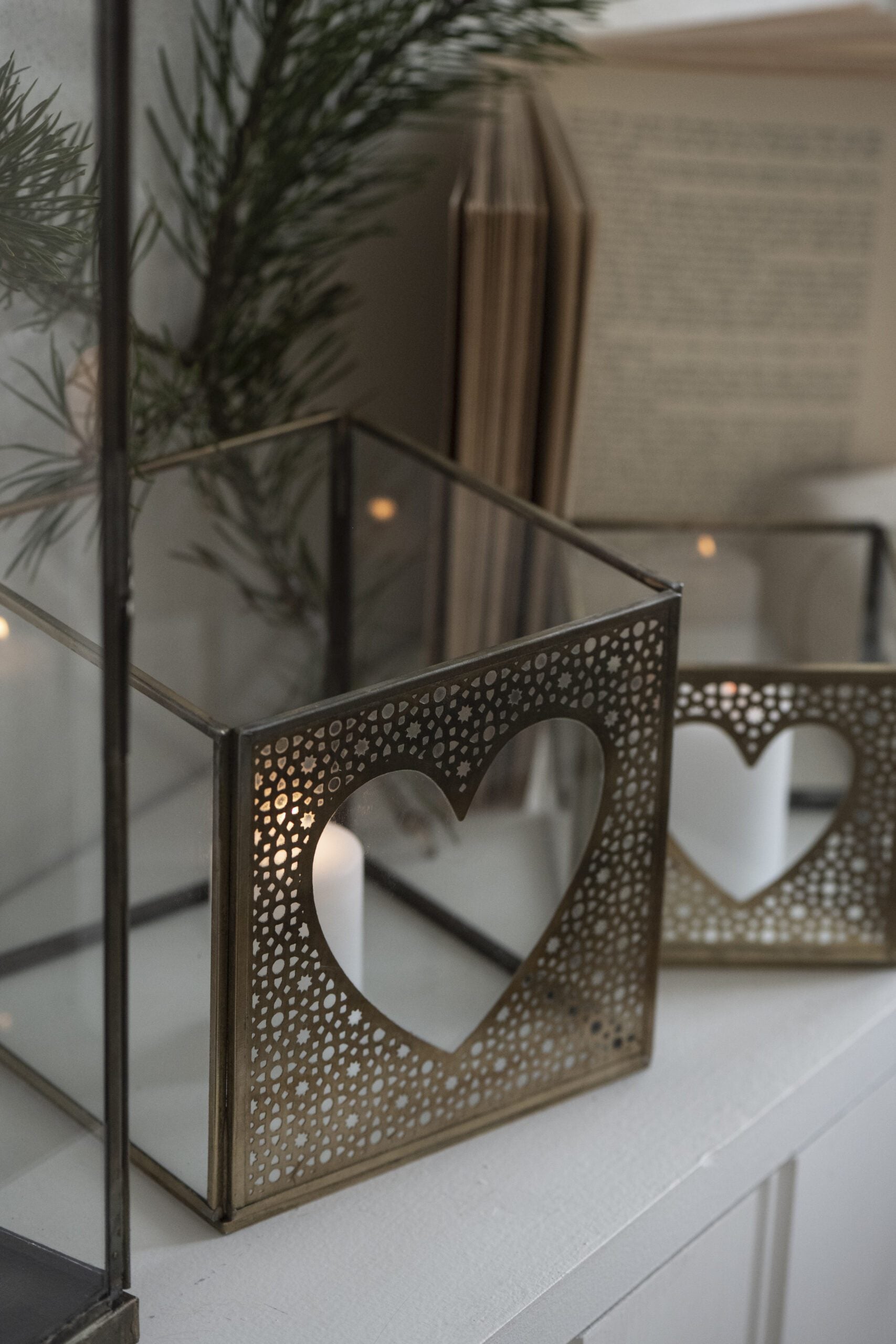 Lyslykt med hjertemotiv- to størrelser