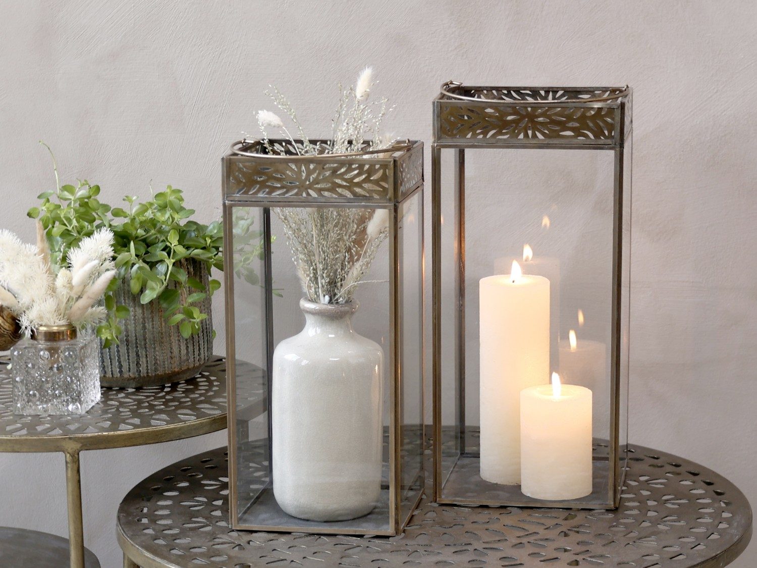 Lanterne i gullfarget metall fra Chic Antique