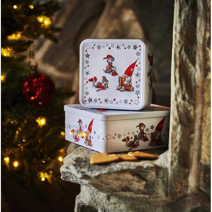 Sett med to bokser i tinn med julemotiv