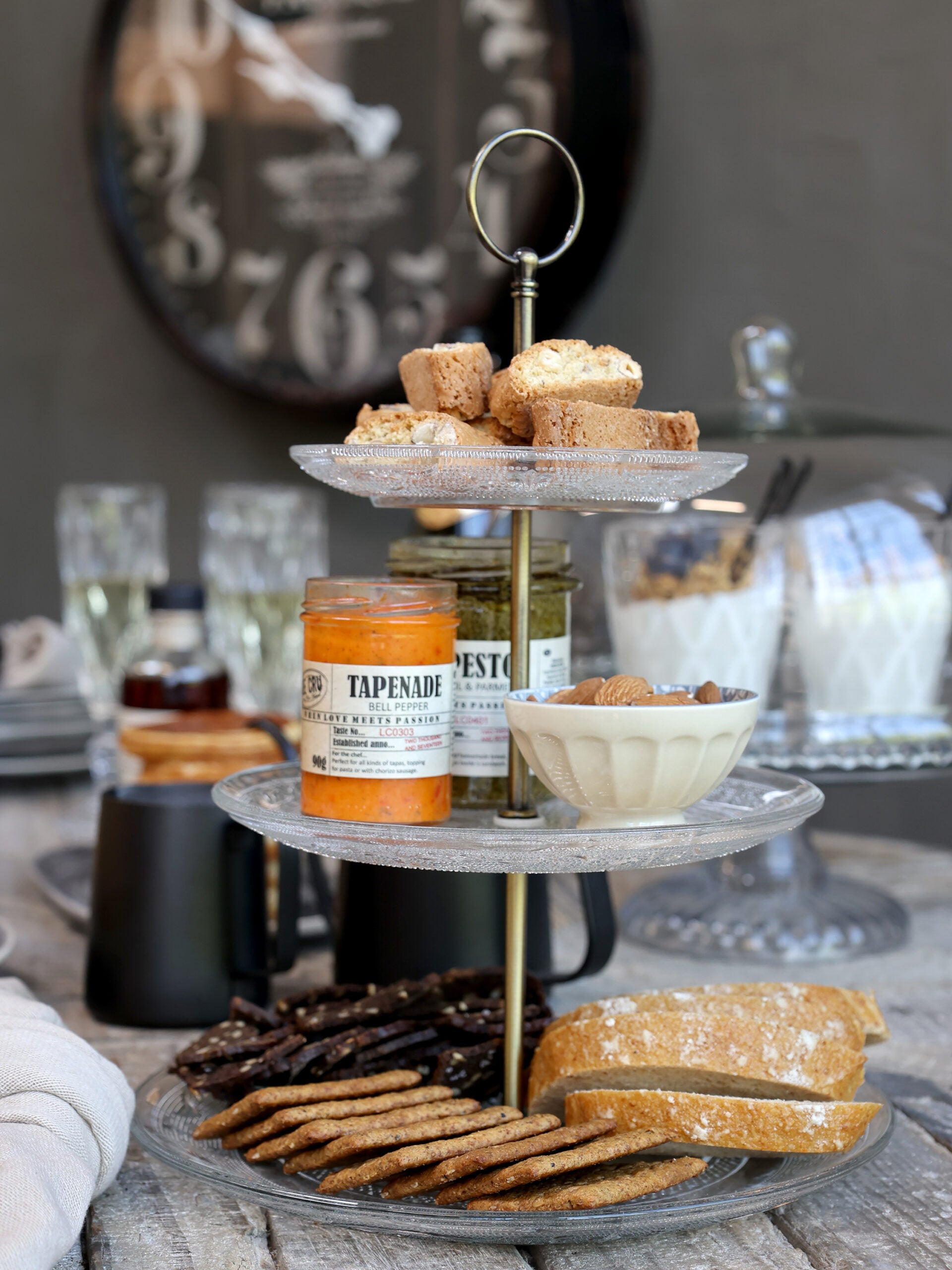 Etasjefat med tre glassflater