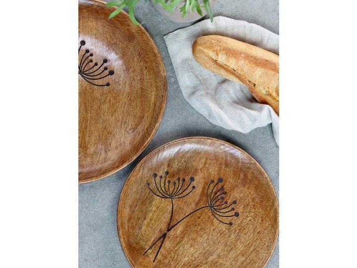 Rundt fat av tre- to størrelser