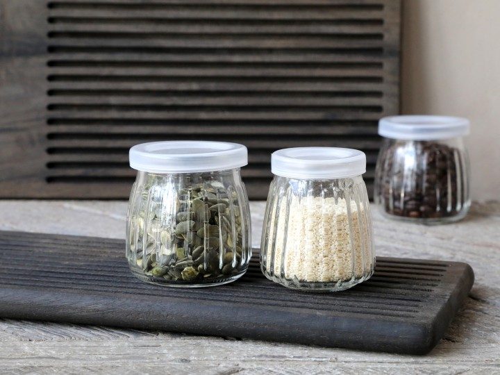 Sett med to glasskrukker med lokk fra Chic Antique