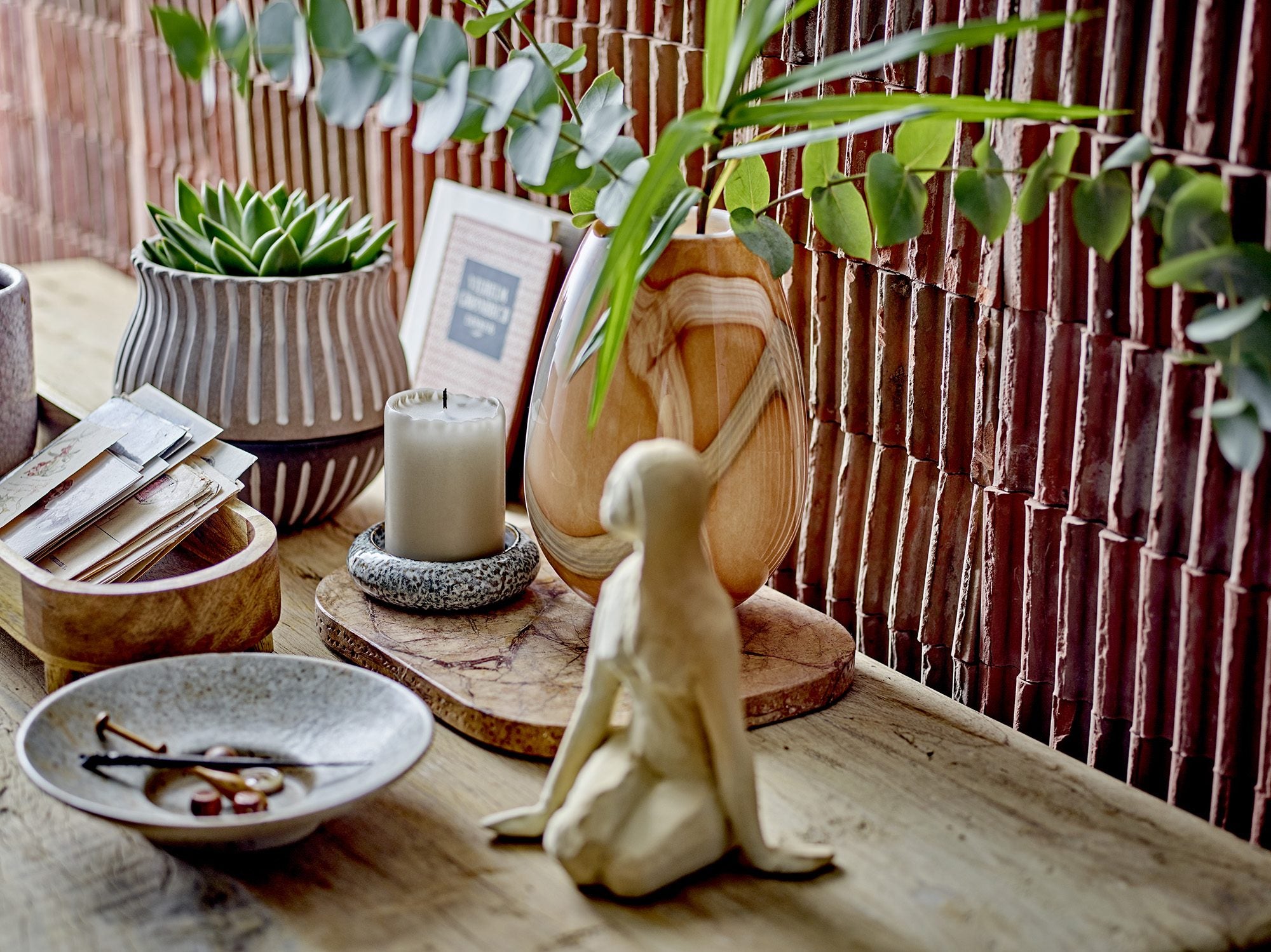 Deborah serveringsbrett av marmor fra Bloomingville