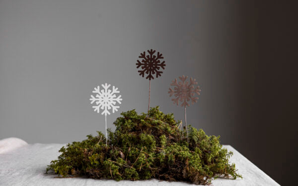 Adeløv dekorasjon på en pinne - to farger