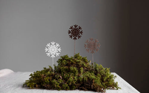 Adeløv dekorasjon på en pinne - to farger