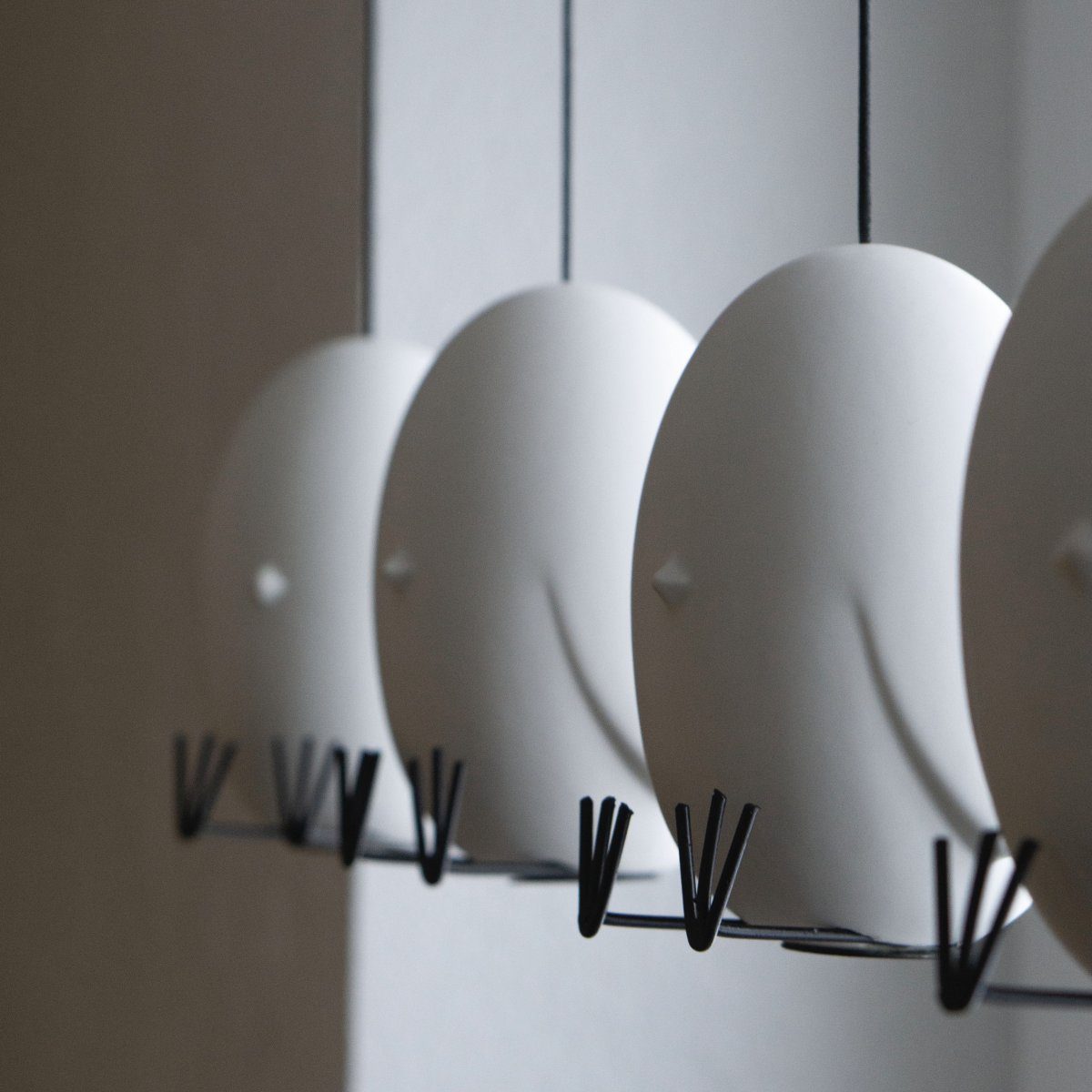 Hang around figur- to varianter