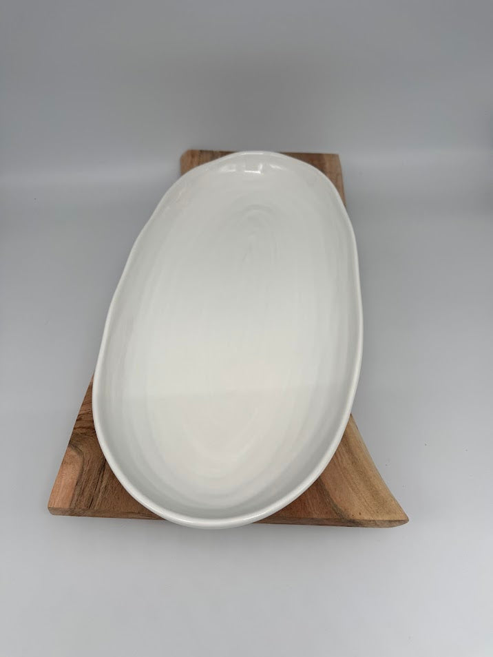 Hvitt serveringsfat- tre størrelser